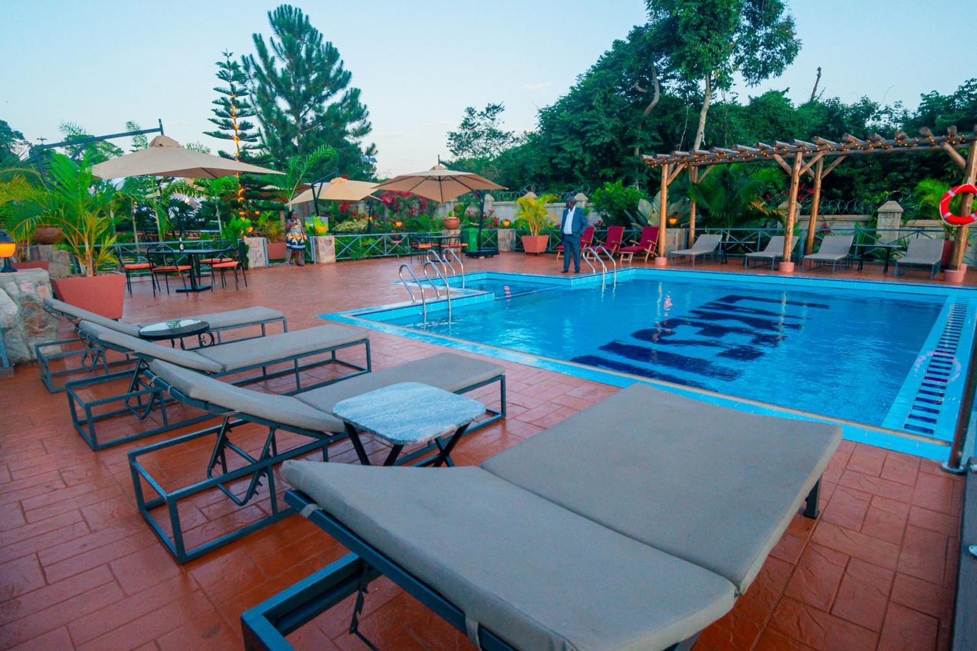 The Lakeside Entebbe Exterior foto